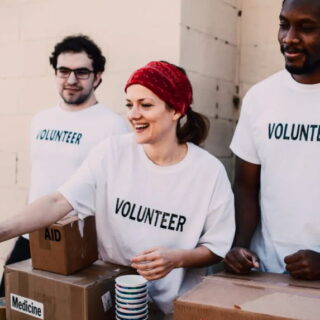 5 Strategies to Involve Young People in Charitable Activities